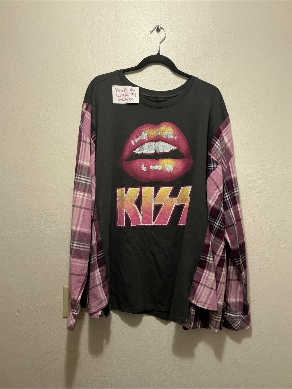 Upcycled KISS Plaid Sleeve Graphic Top – 3XL